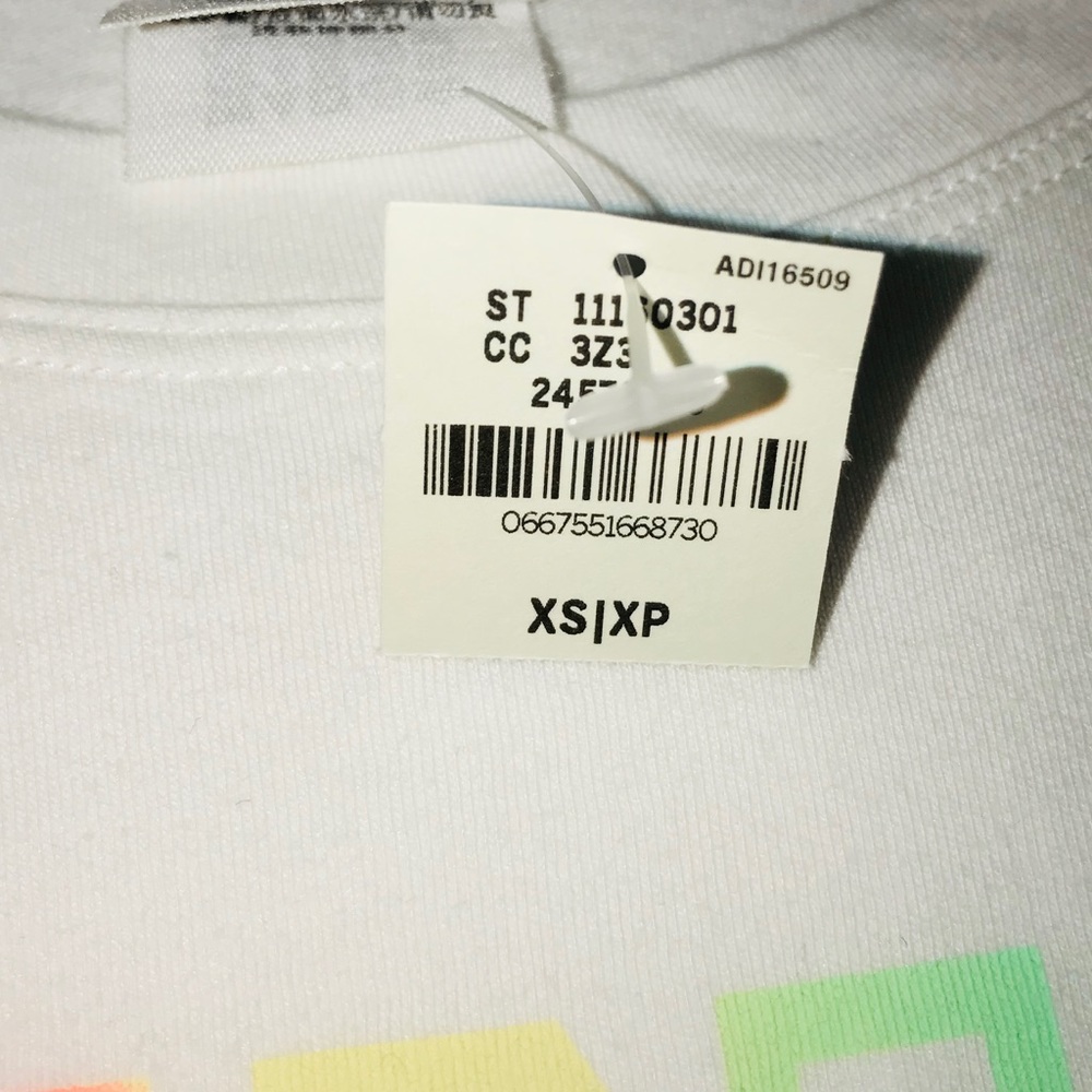 🌈NWT VS PINK TOP🌈 - Picture 4 of 8